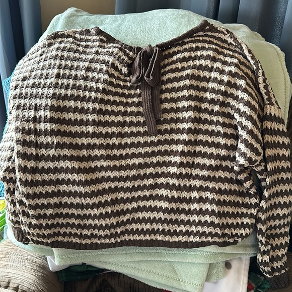 By The River Large Brown and Tan Lightweight Sweater - Picture 6 of 6